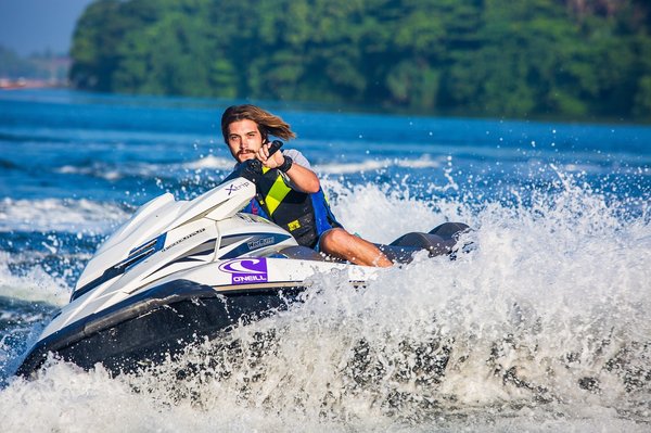 Permis pour le jet ski : tout ce qu'il faut savoir en 2025